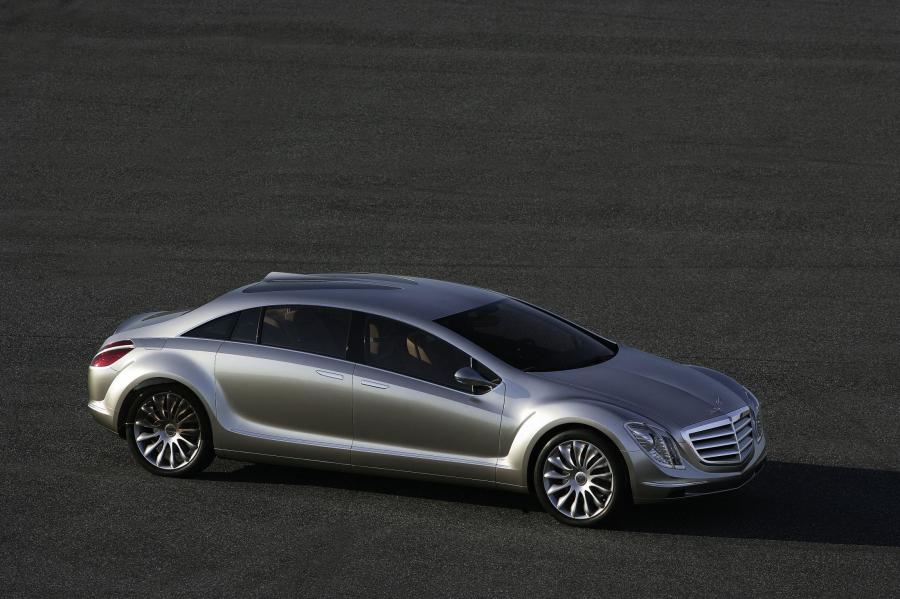  Mercedes-Benz F700 Concept 2007 года  (фото 39 из 41)